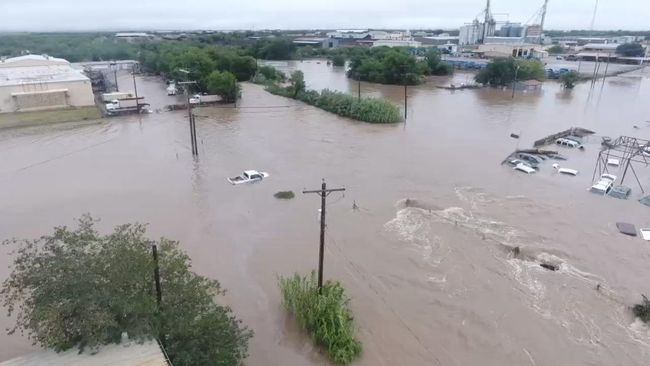 Banjir Bandang di Texas Tewaskan 82 Orang, Camp Anak Disapu Air Deras